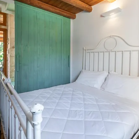 Gaudia Villa